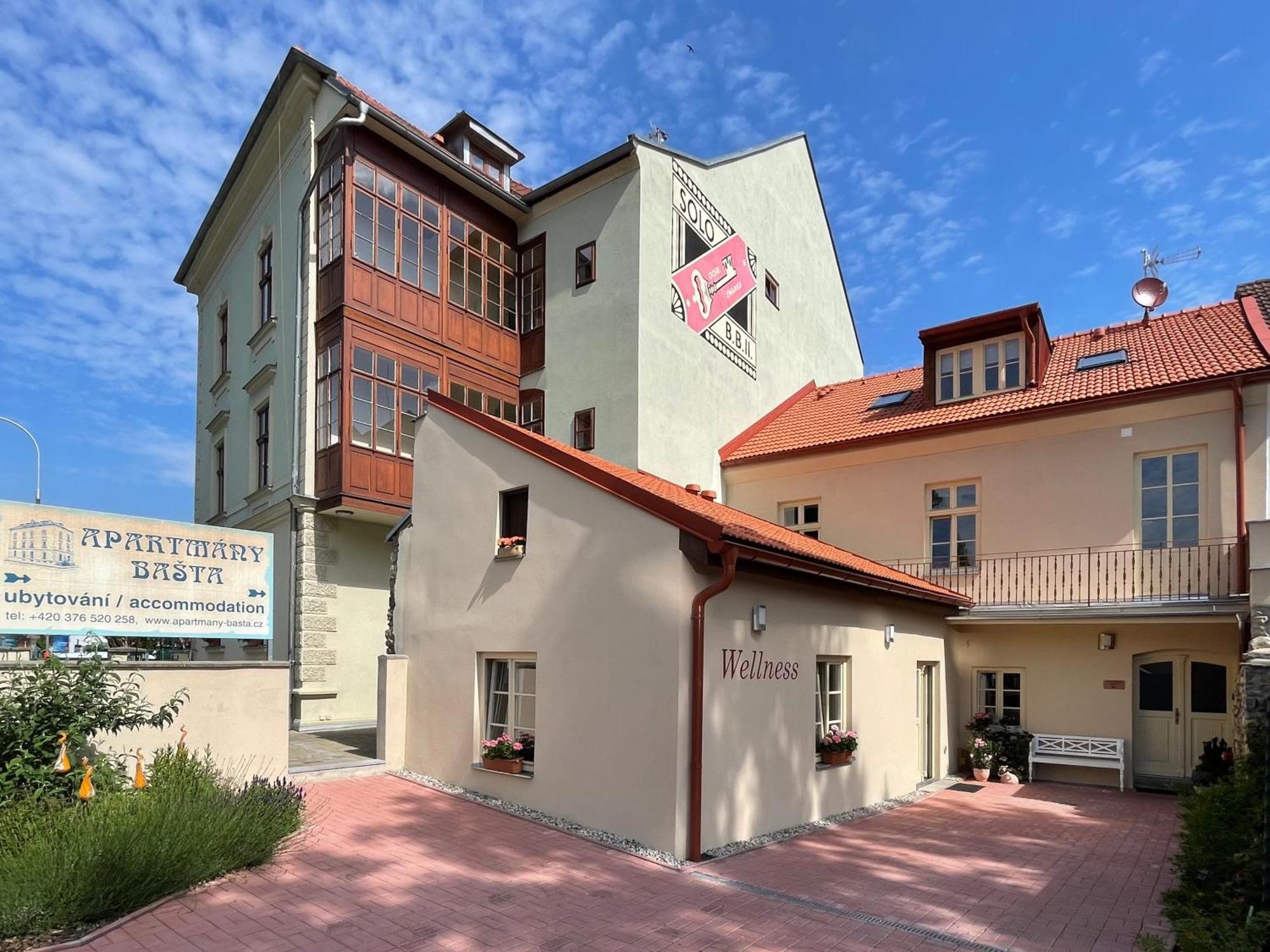 Apartmany Basta & Wellness Sušice エクステリア 写真