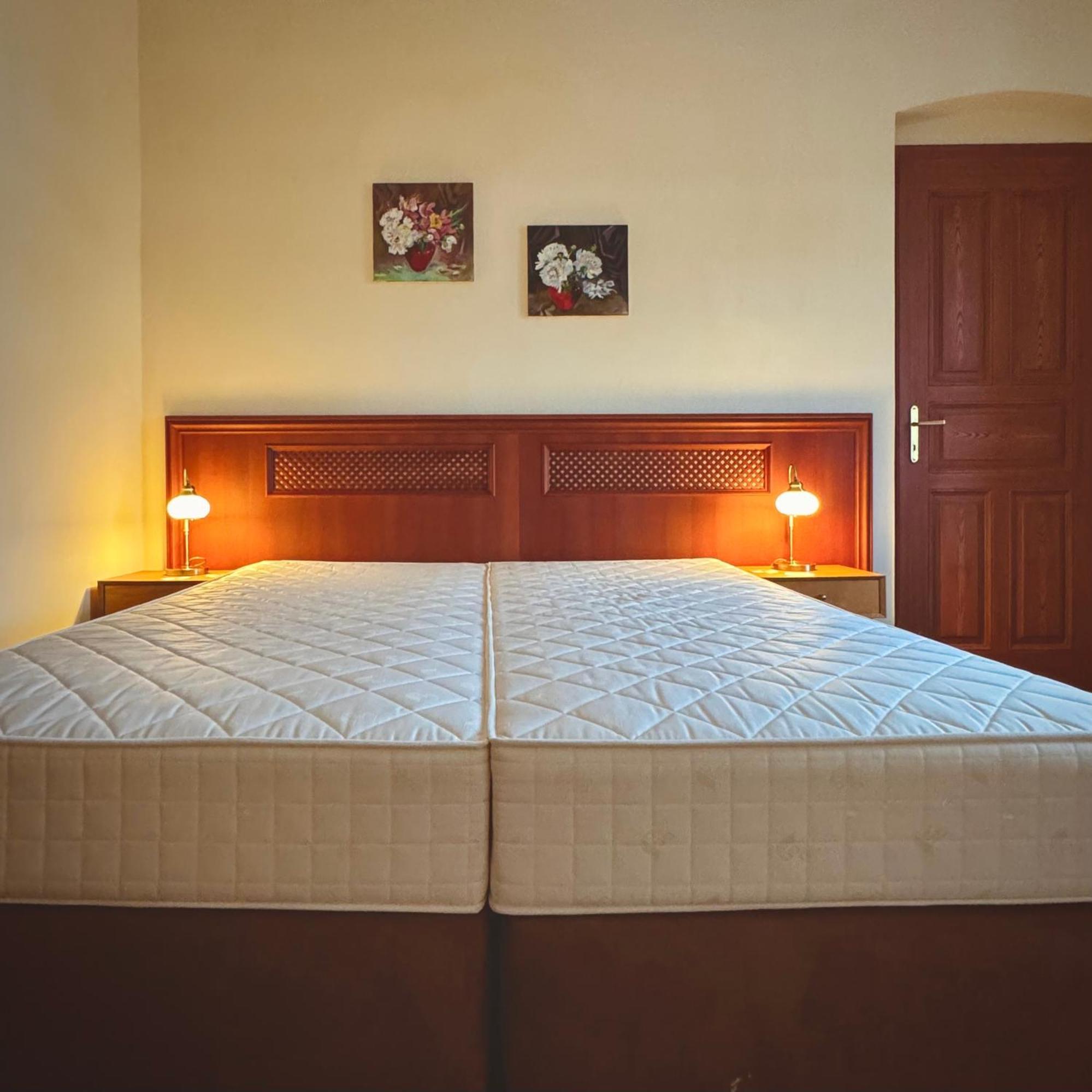 Apartmany Basta & Wellness Sušice エクステリア 写真