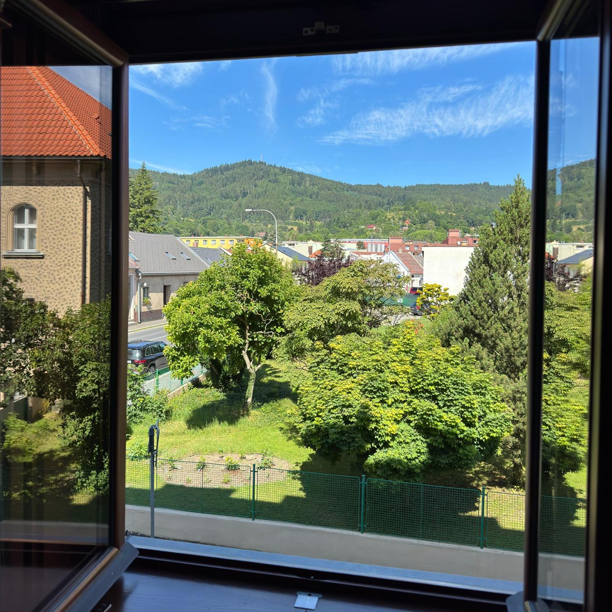 Apartmany Basta & Wellness Sušice エクステリア 写真